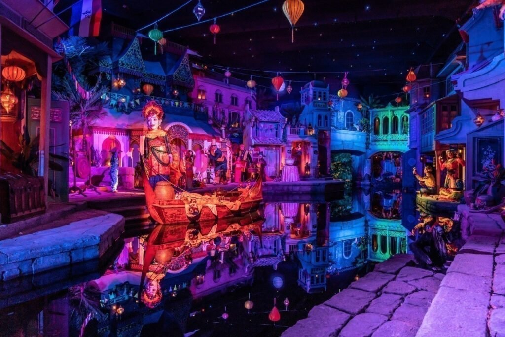 Europa-Park Pirates de Batavia dark ride themed interior — Morgan Fix Creative